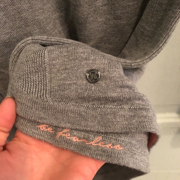 Lululemon sweater size 4 - Picture 2 of 5